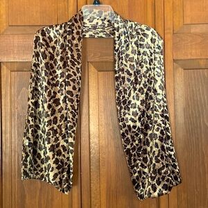 GOLD VELVET LEOPARD PRINT SCARF APPROXIMATELY 11X56